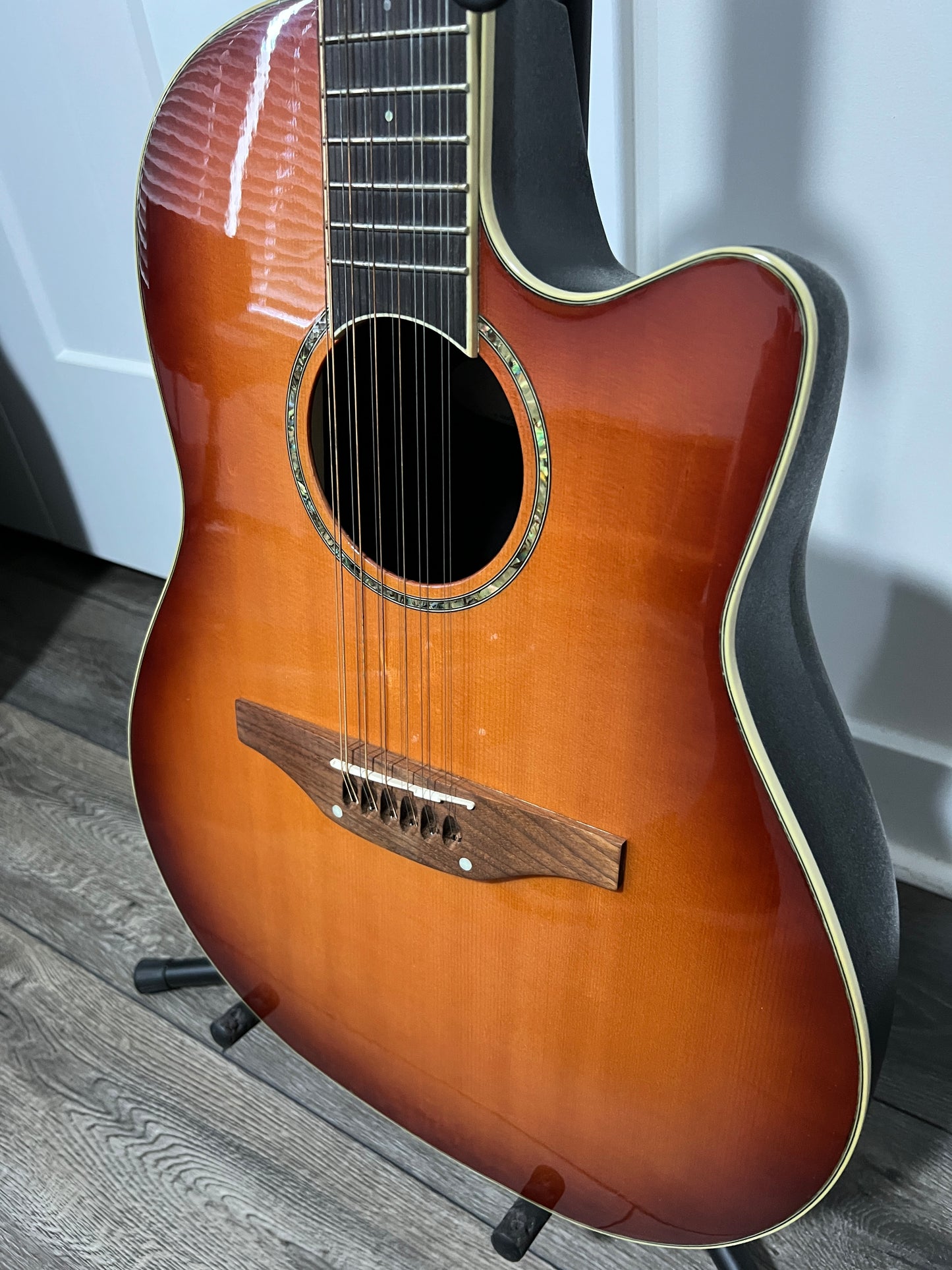 Ovation Celebrity 12 string CC245