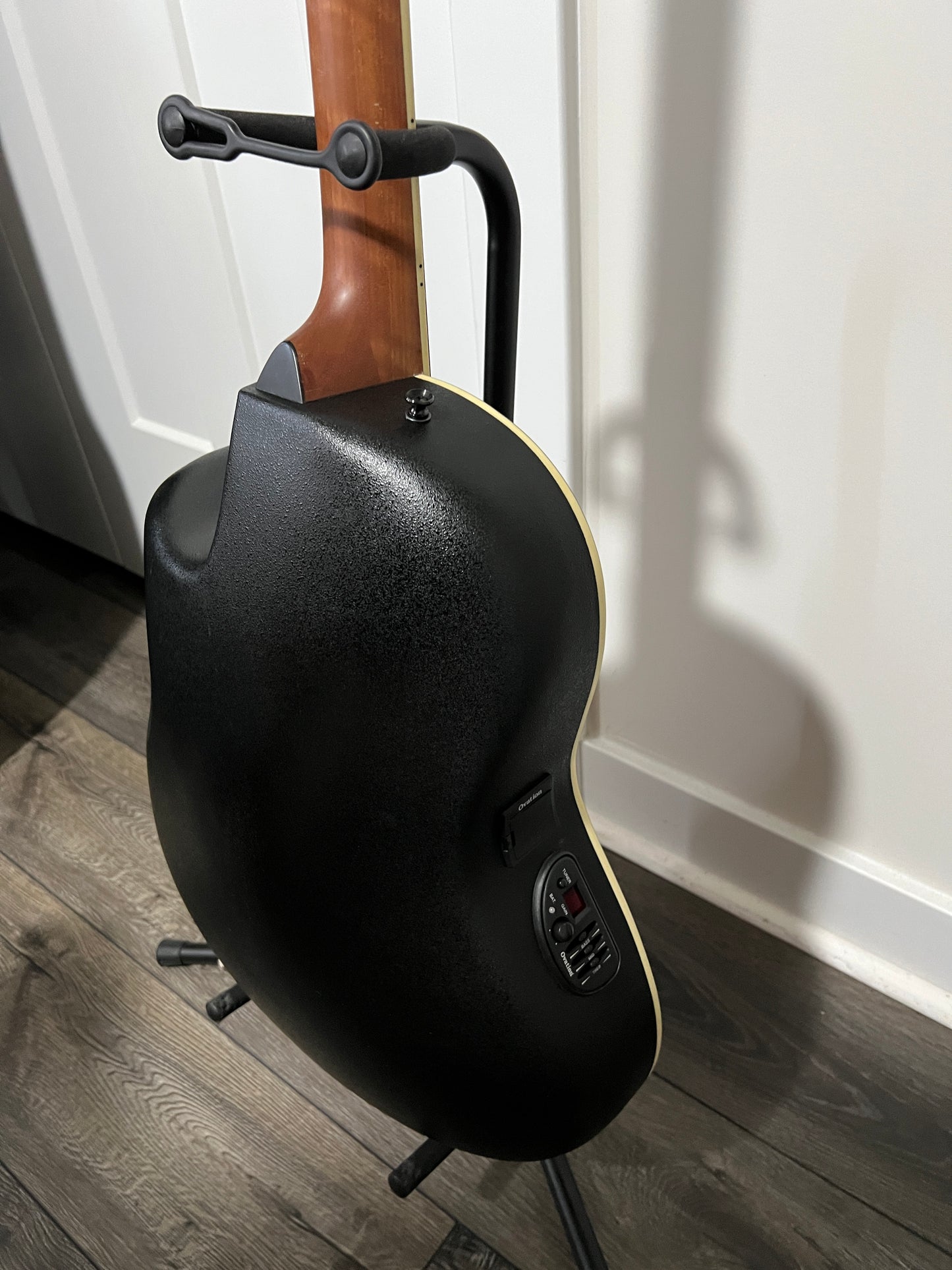 Ovation Celebrity 12 string CC245