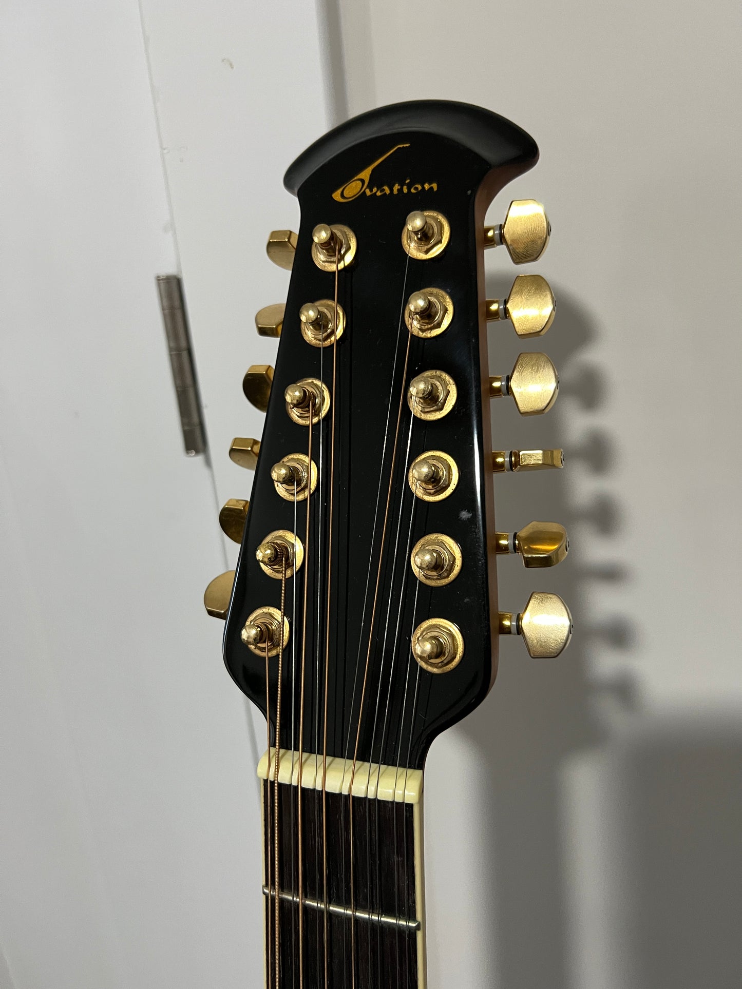Ovation Celebrity 12 string CC245