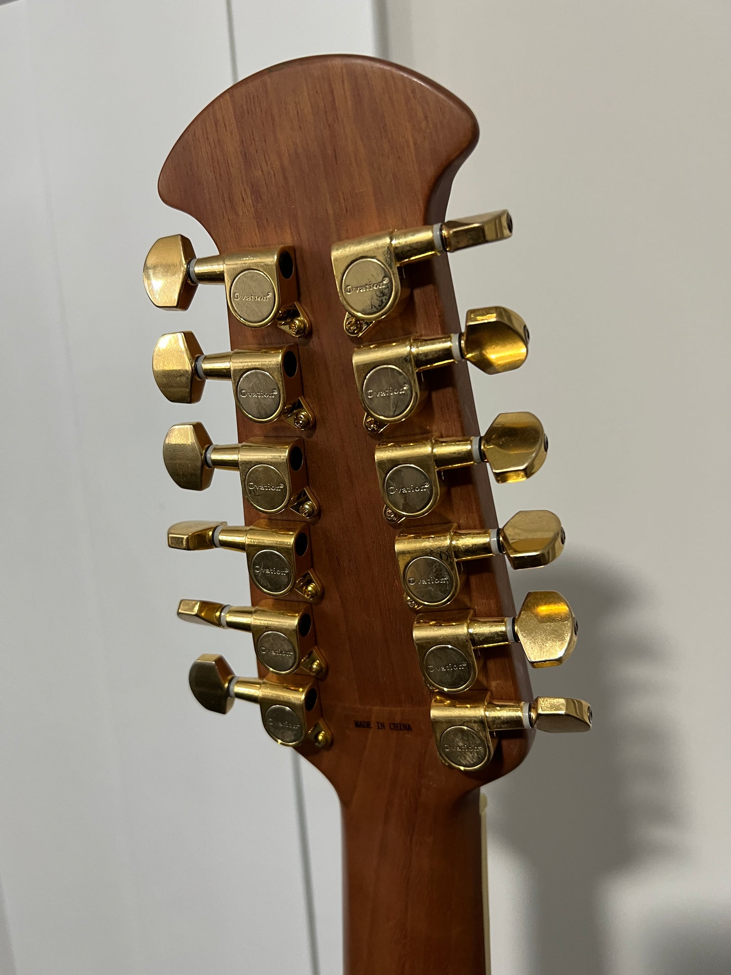Ovation Celebrity 12 string CC245